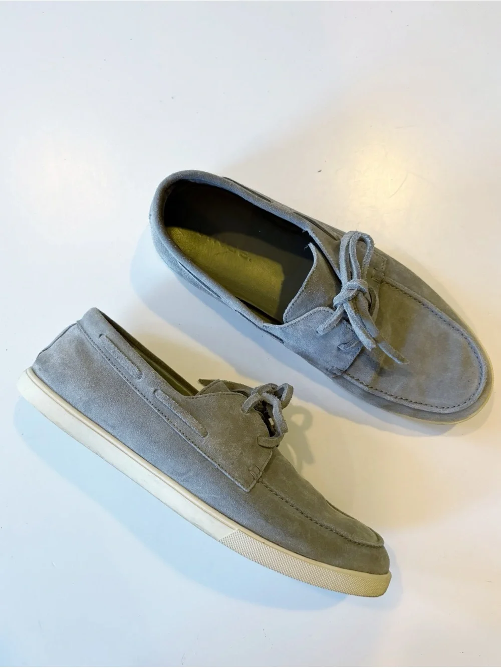 Vince. || Salerno Suede Loafer Sneaker‎ Boat Shoe Gray  display picture 3